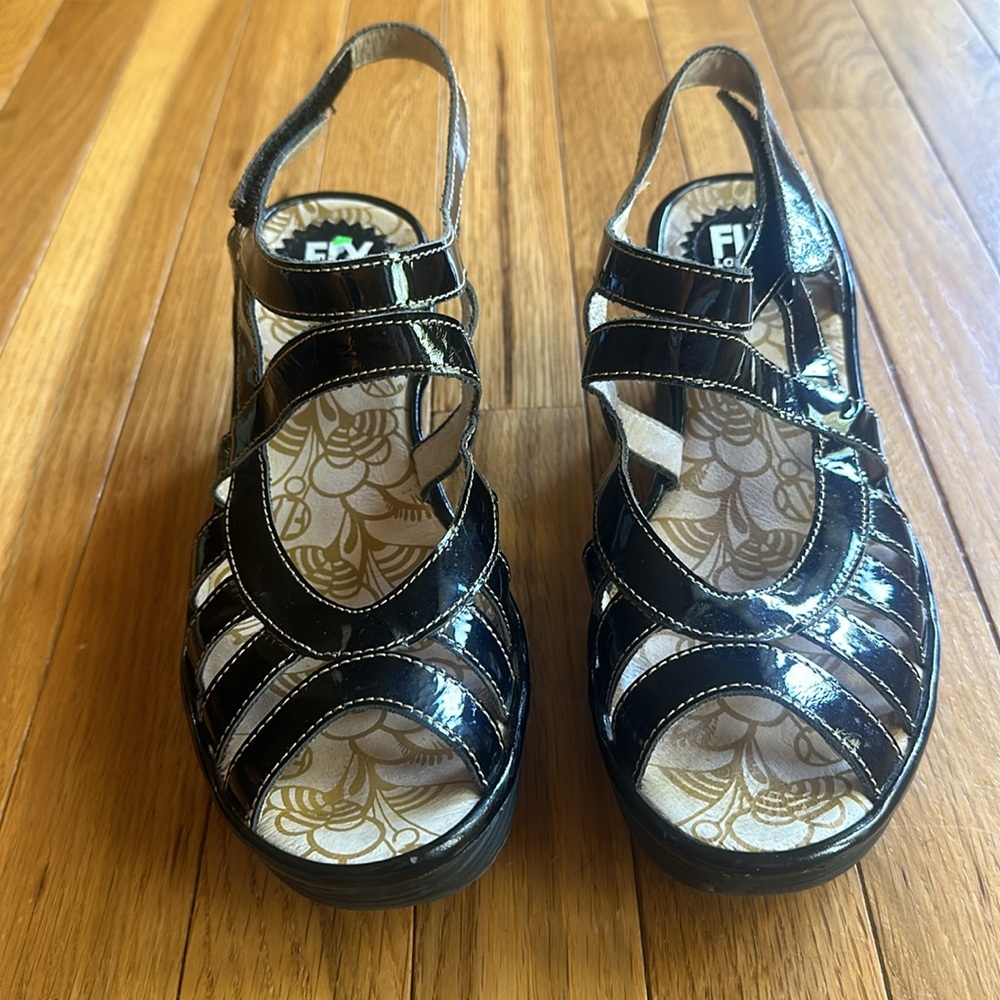 Fly London Yuma Sandal size 39/8 - Picture 4 of 7